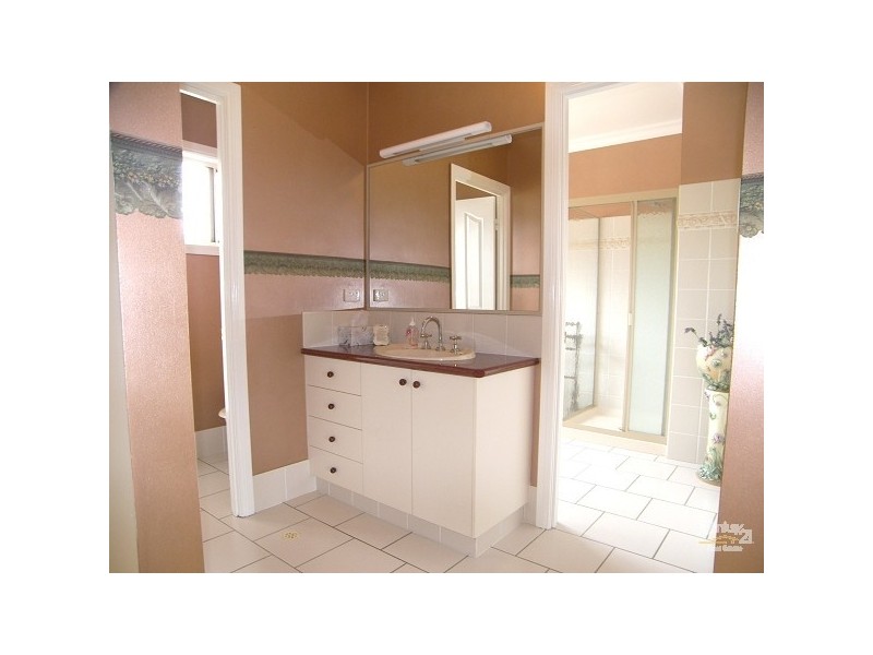 Hodgson Vale QLD 4352