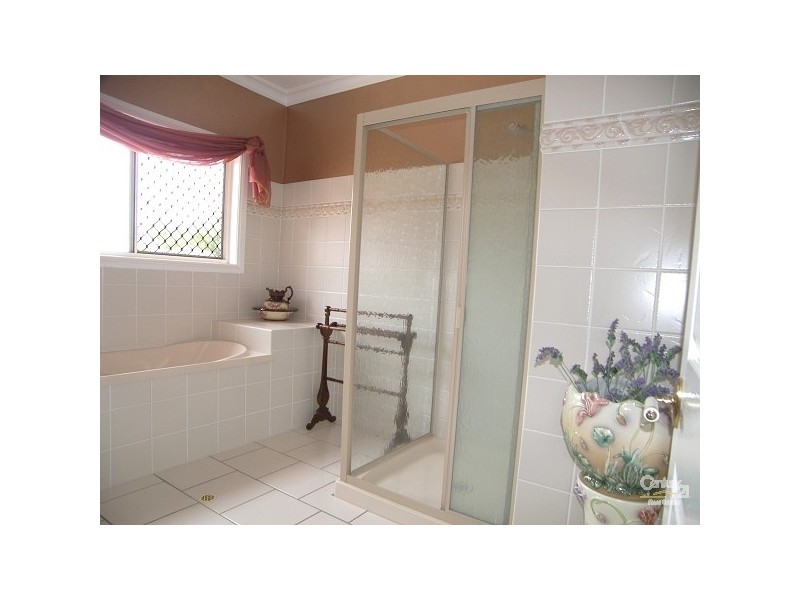 Hodgson Vale QLD 4352