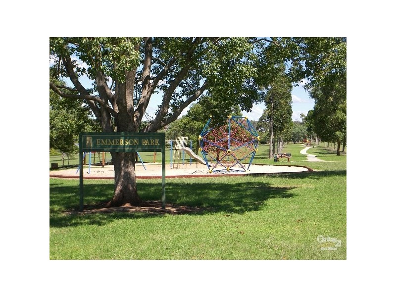 Centenary Heights QLD 4350