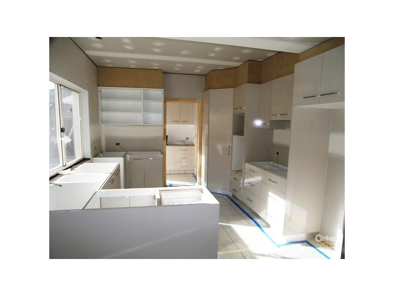 Centenary Heights QLD 4350