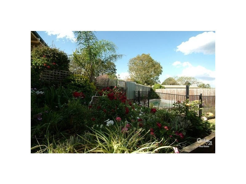 4 Shiraz Court, Wilsonton QLD 4350