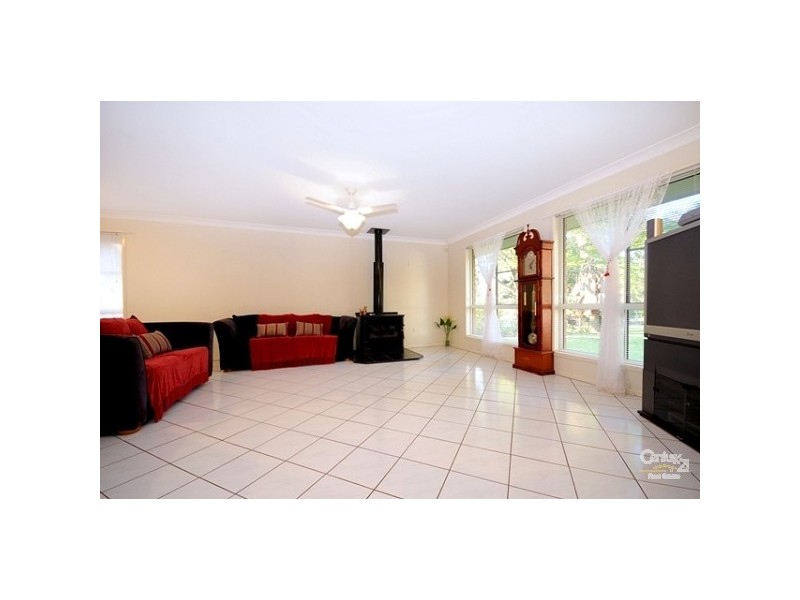 3 Highfields Road, Highfields QLD 4352