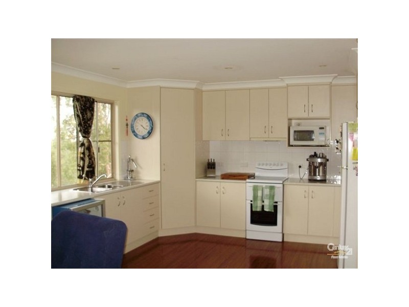 Upper Lockyer QLD 4352