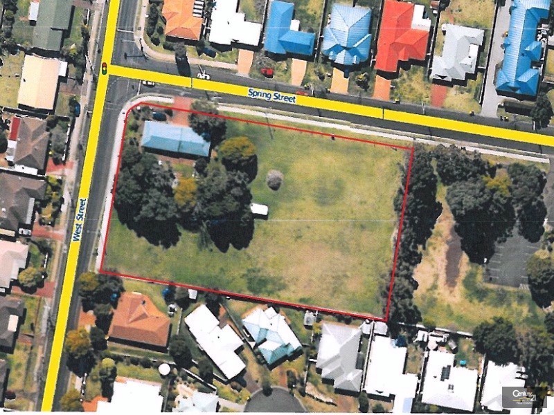 404 West Street, Kearneys Spring QLD 4350