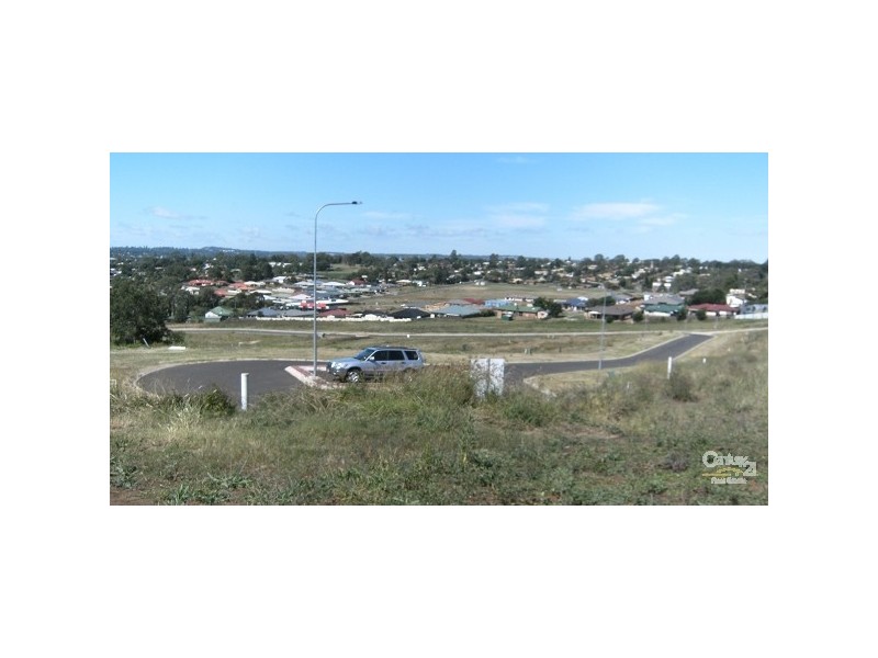 10-34 Alpine Court, Cranley QLD 4350