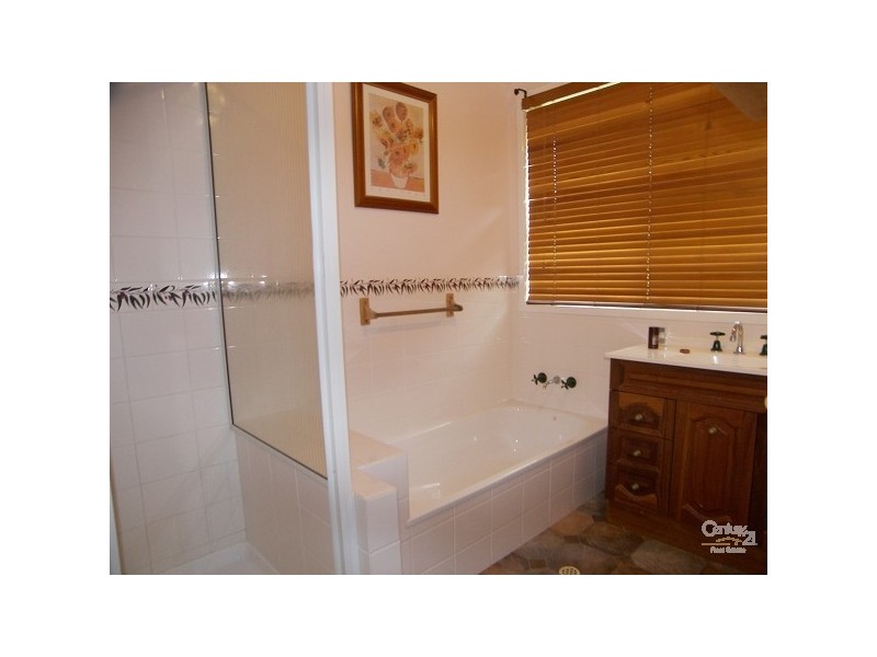 56 Main Street, Meringandan QLD 4352