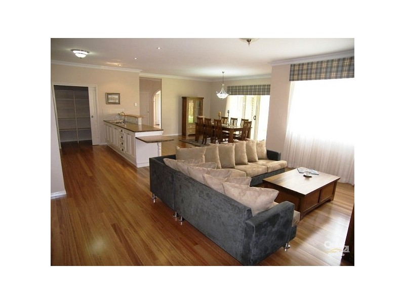 Middle Ridge QLD 4350