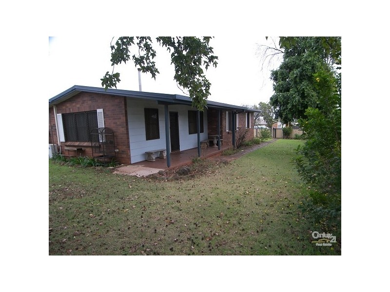 562 Greenwattle St, Newtown QLD 4350