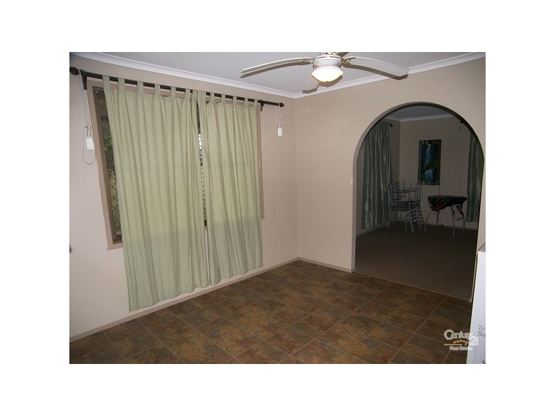 562 Greenwattle St, Newtown QLD 4350