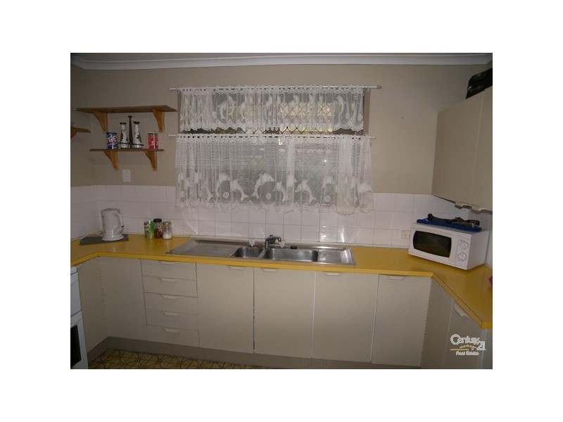 562 Greenwattle St, Newtown QLD 4350