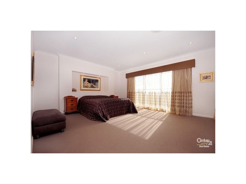 Mount Lofty QLD 4350