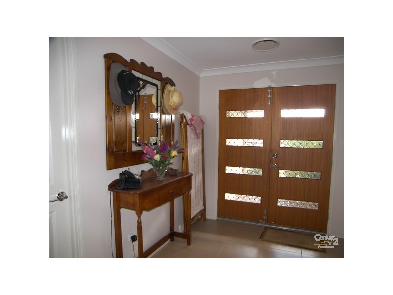 1 Schaefer Court, Westbrook QLD 4350