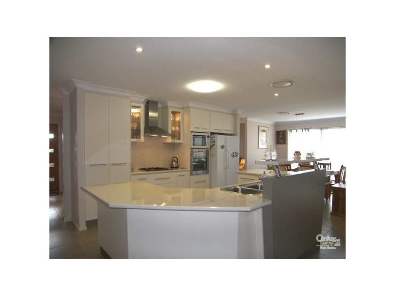 1 Schaefer Court, Westbrook QLD 4350