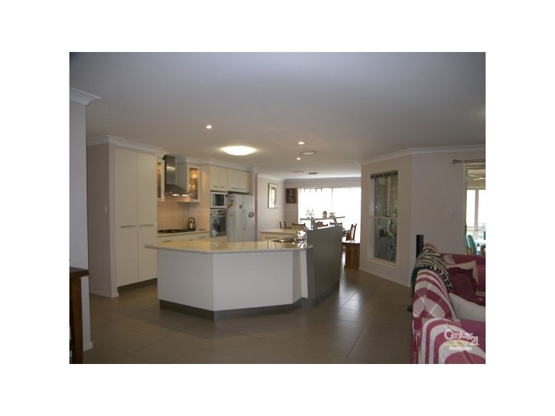 1 Schaefer Court, Westbrook QLD 4350