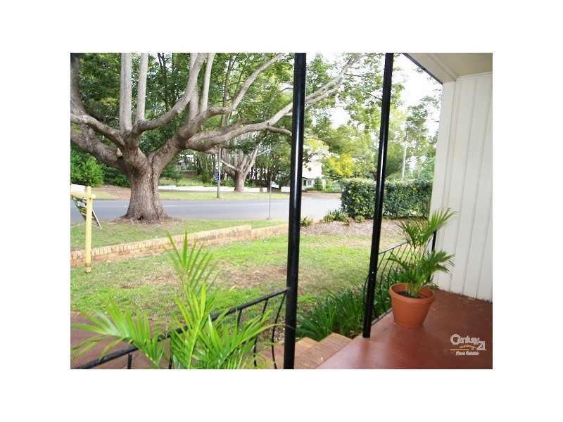 23 Margaret Street, East Toowoomba QLD 4350