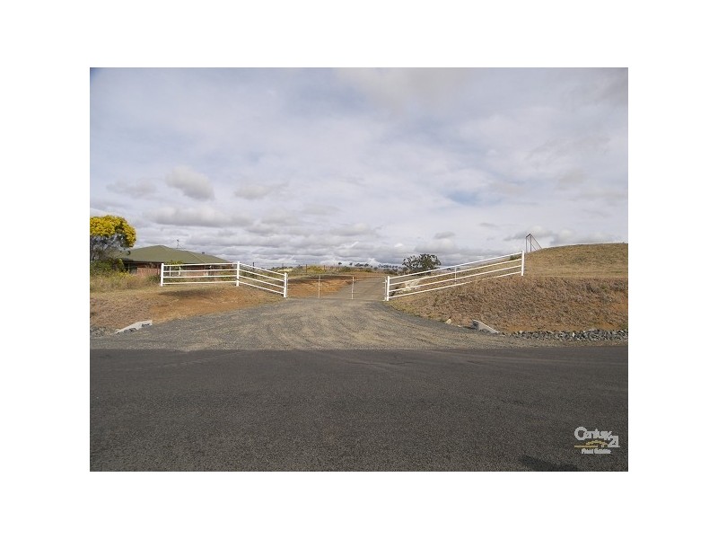 50 Iron Bark Drive, Mount Rascal QLD 4350