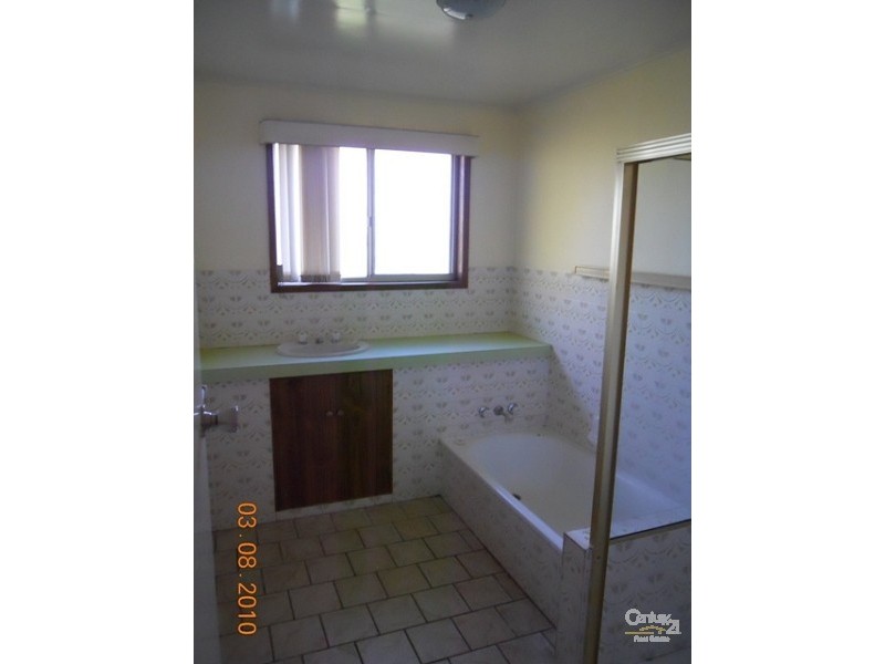 Centenary Heights QLD 4350