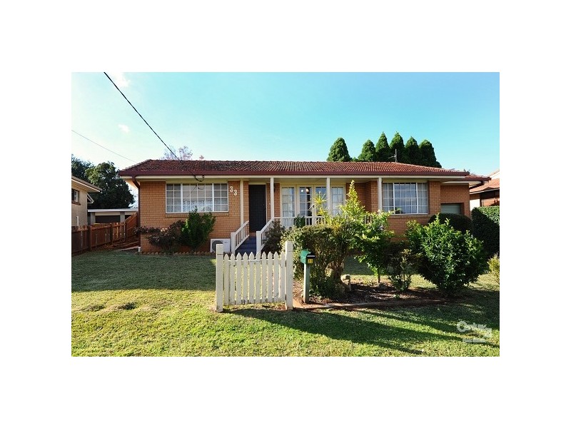 Centenary Heights QLD 4350