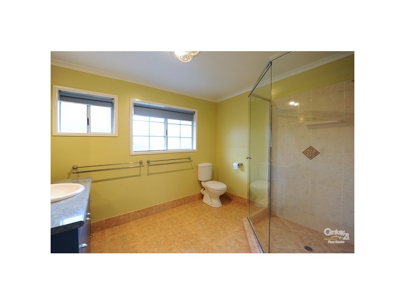 Centenary Heights QLD 4350