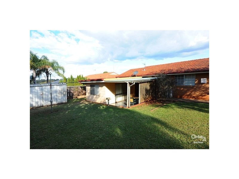Centenary Heights QLD 4350