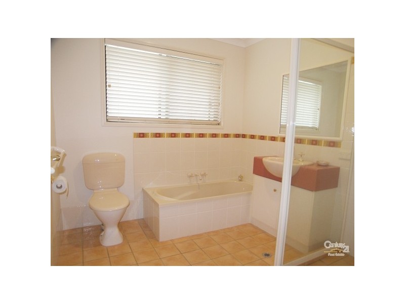 3/1 Cossart Street, Centenary Heights QLD 4350