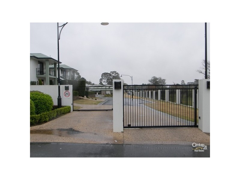 3/1 Cossart Street, Centenary Heights QLD 4350