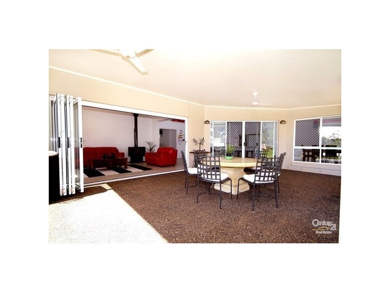8 Arcadia Court, Highfields QLD 4352