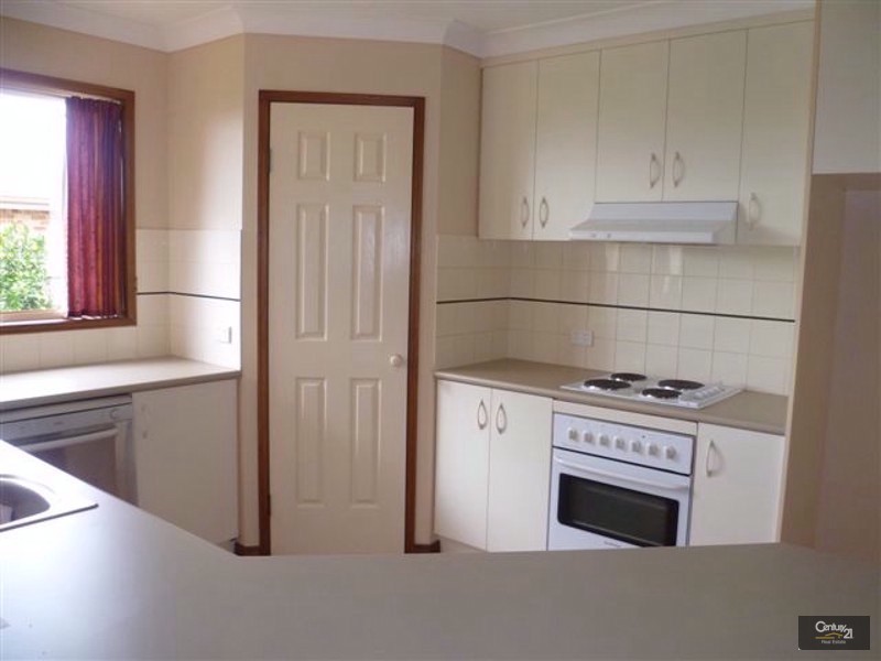 7 May Court, Middle Ridge QLD 4350