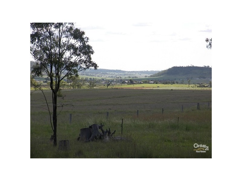 1 Mays Road, Toowoomba QLD 4350