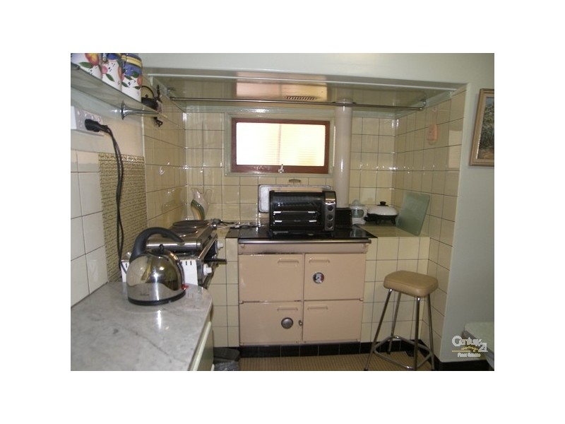 5 Rhyde Street, Mount Lofty QLD 4350