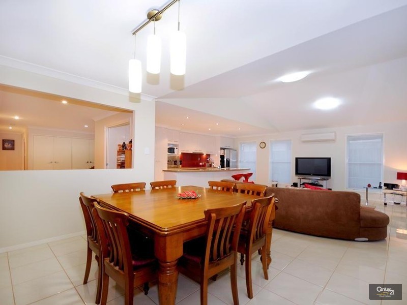 34 Pelican Drive, Rangeville QLD 4350