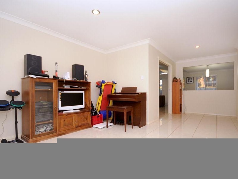 34 Pelican Drive, Rangeville QLD 4350