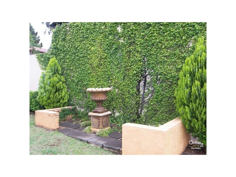 Mount Lofty QLD 4350