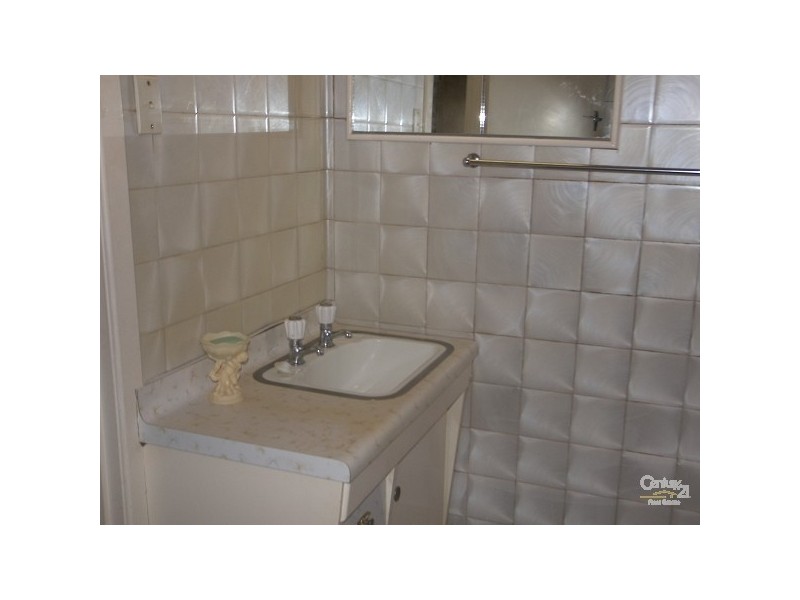 Centenary Heights QLD 4350