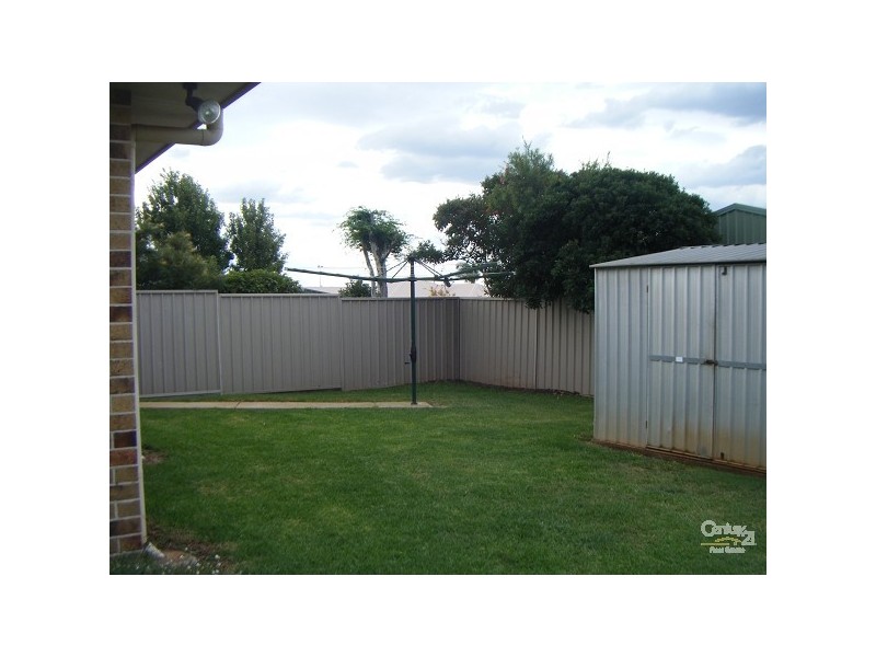 Kearneys Spring QLD 4350