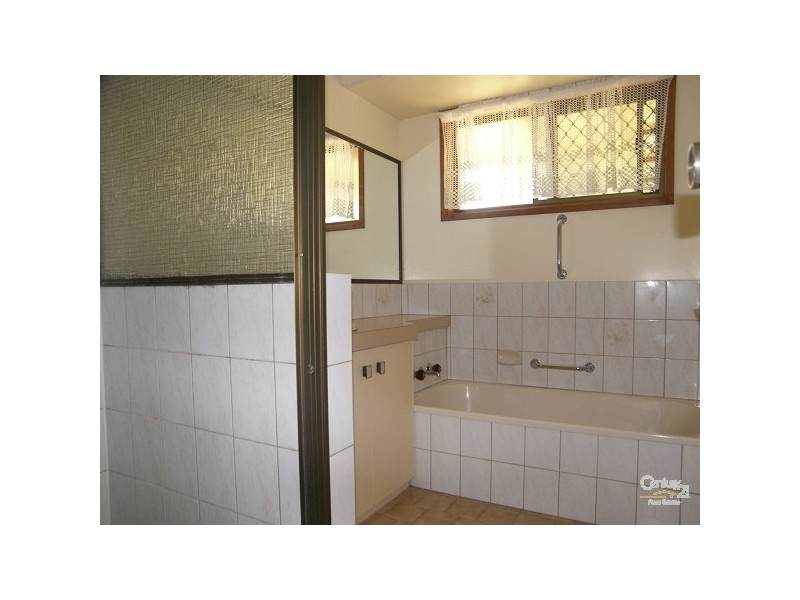 Kearneys Spring QLD 4350