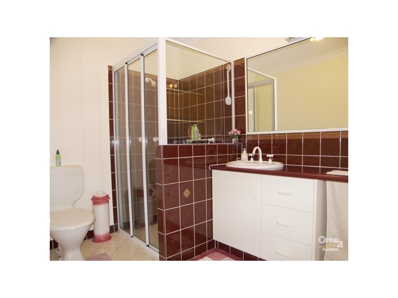 Kearneys Spring QLD 4350