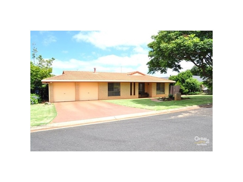 7 Begonia Court, Centenary Heights QLD 4350