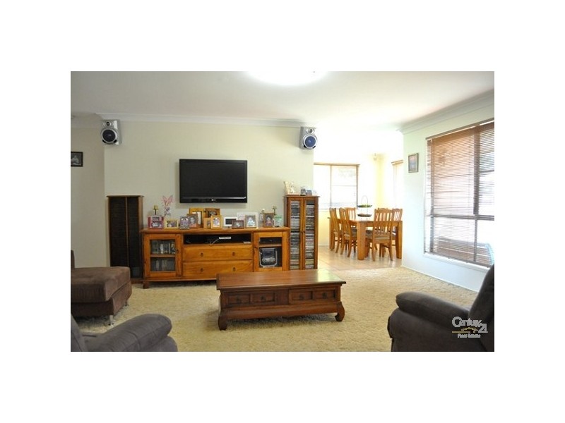 7 Begonia Court, Centenary Heights QLD 4350