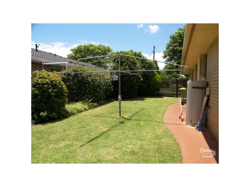 7 Begonia Court, Centenary Heights QLD 4350