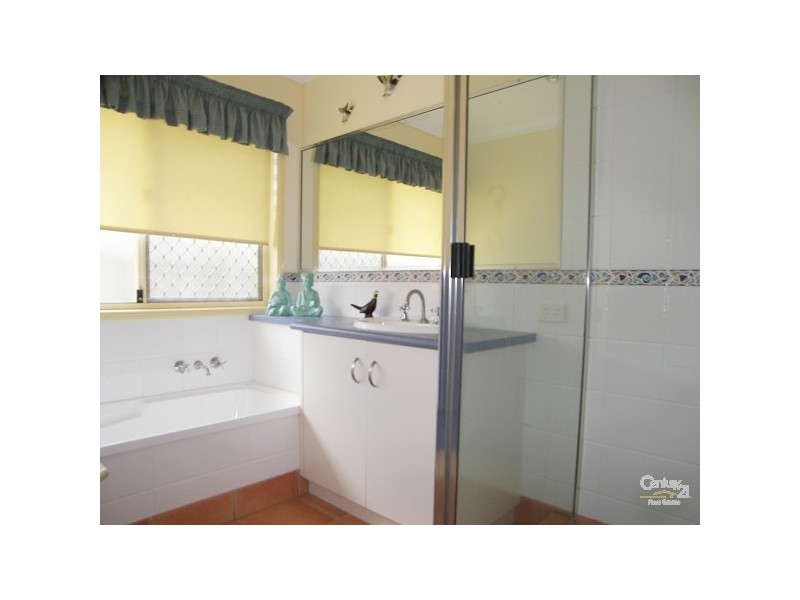 Kearneys Spring QLD 4350