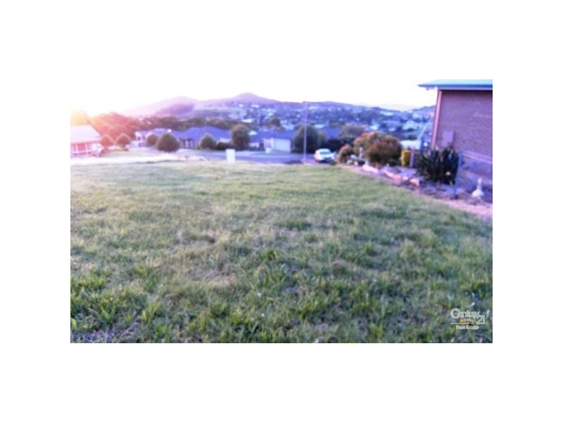 4 Samuel Court, Darling Heights QLD 4350