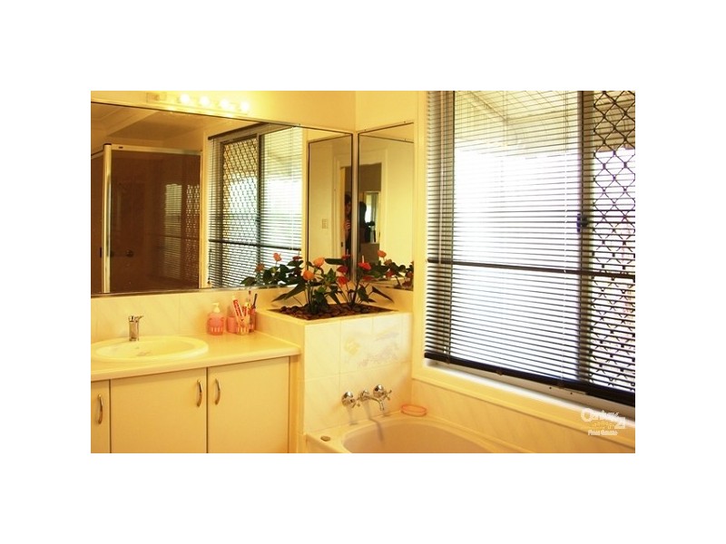 Centenary Heights QLD 4350