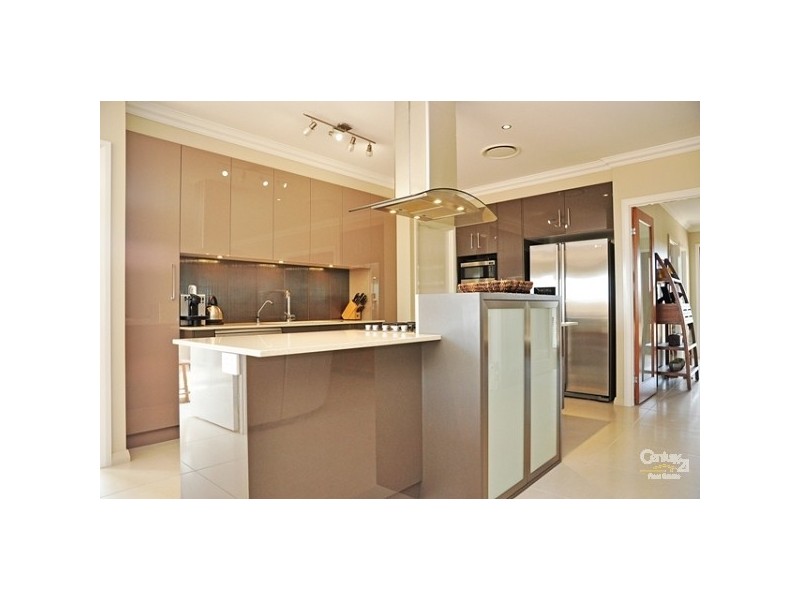 67 Wood Drive, Middle Ridge QLD 4350