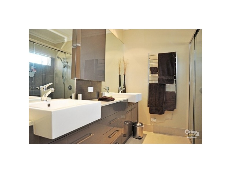 67 Wood Drive, Middle Ridge QLD 4350