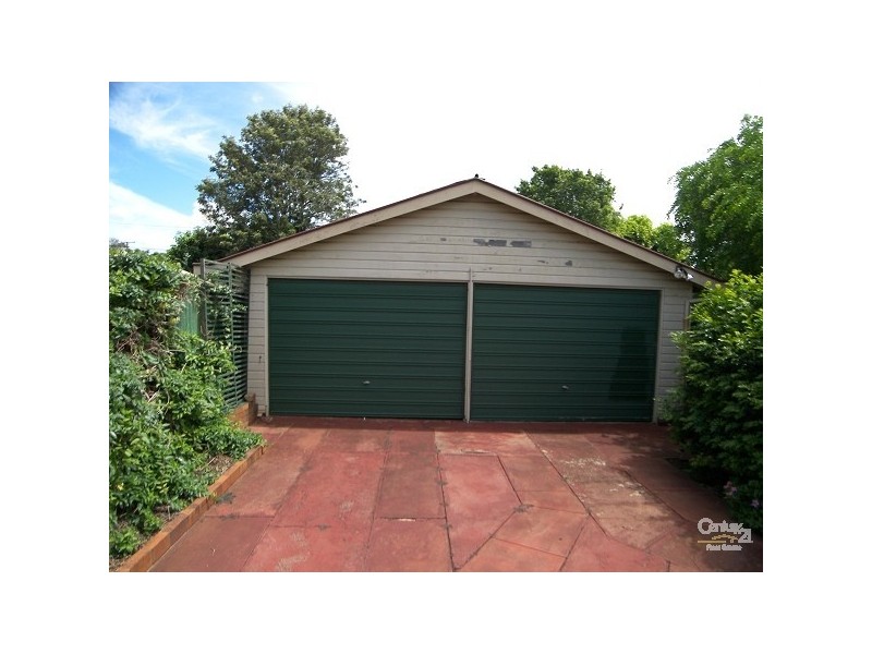 11 Birdwood Street, Toowoomba QLD 4350