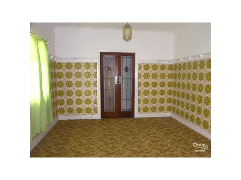 11 Birdwood Street, Toowoomba QLD 4350