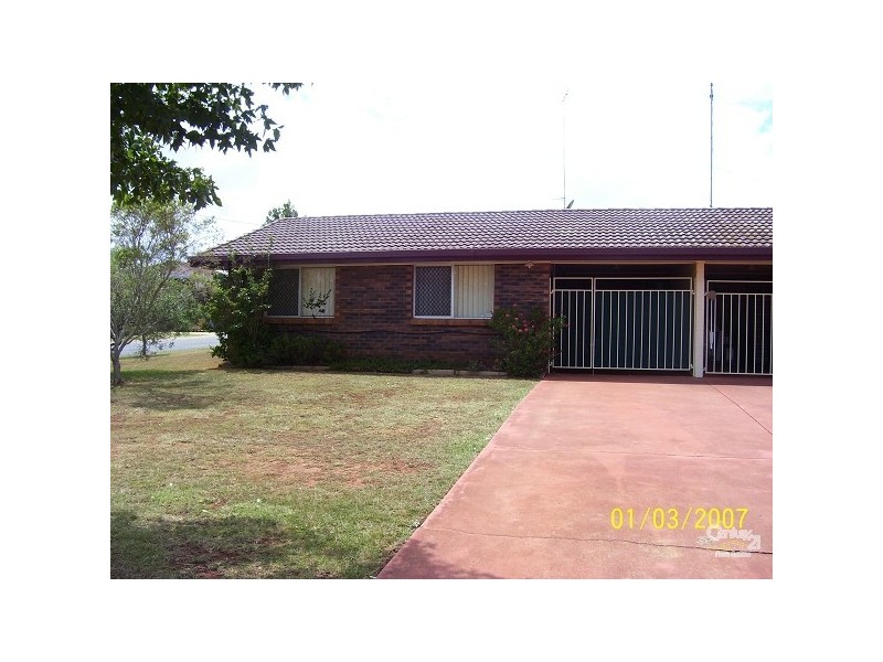Centenary Heights QLD 4350