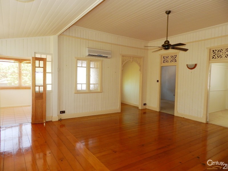 17 Vacy Street, Newtown QLD 4350