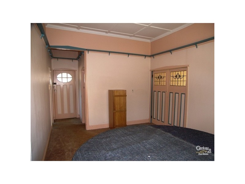 123 West Street, Toowoomba QLD 4350